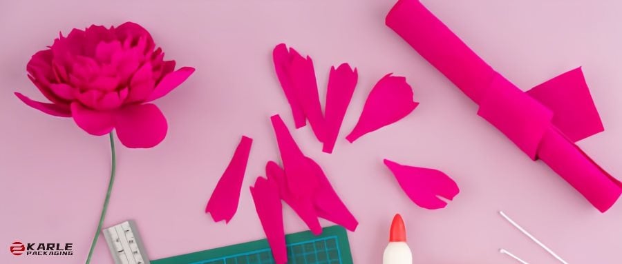 How-to-Make-Tissue-Paper-Flowers-3-(1).jpg